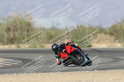 media/Nov-16-2025-Race Pace (Sun) [[8c5fa54630]]/Verified Riders/2-Turn 7 (945am)/